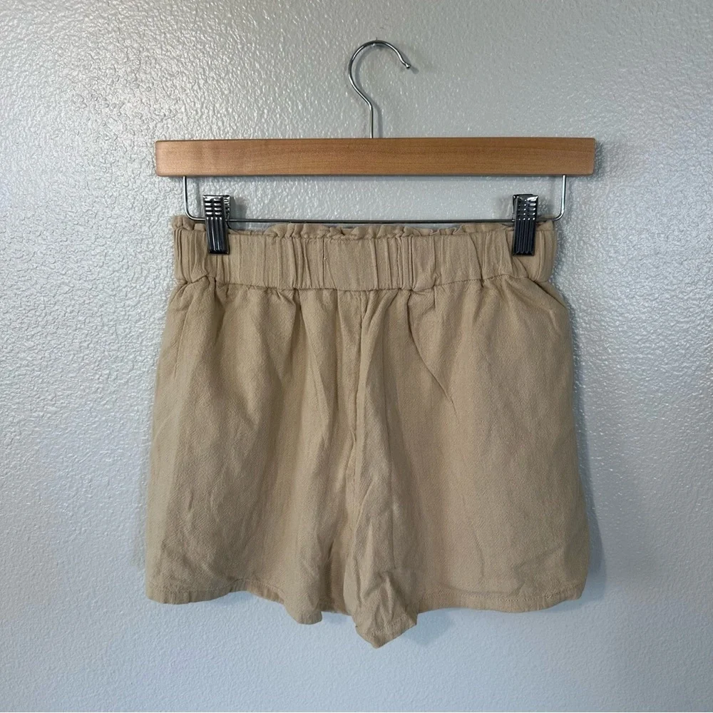 Hollister Linen Blend Paperbag High Rise Lined Shorts in Tan, Size XS - Picture 3 of 12